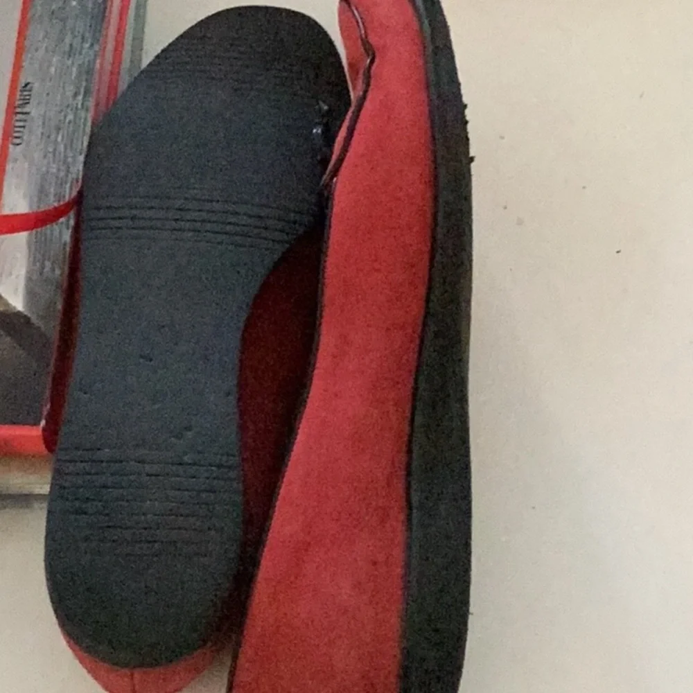 Size 7 Size 7 100% AUTHENTIC Salvatore Ferragamo Red Suede Slip On Loafers - Picture 7 of 11